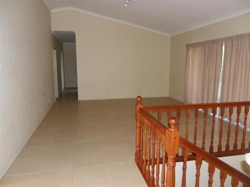 1 Ridgewood Road, Little Mountain QLD 4551