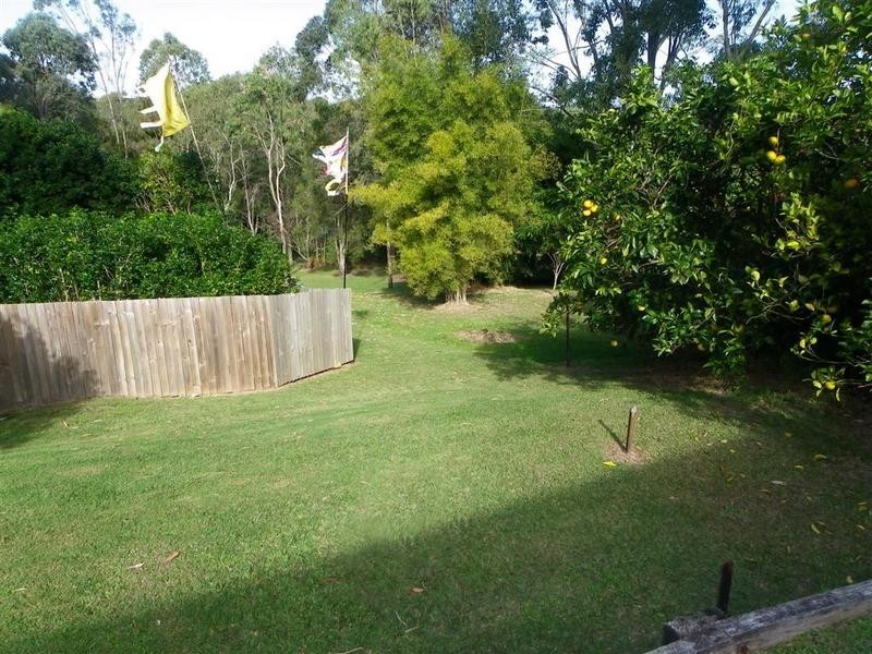 1 Ridgewood Road, Little Mountain QLD 4551