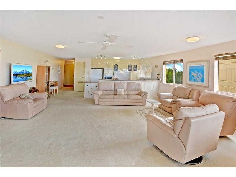 407/ 72 Esplanade, Golden Beach QLD 4551