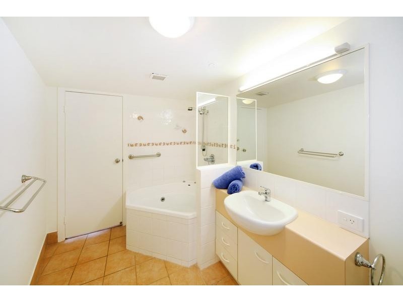 820/ 72 Esplanade, Golden Beach QLD 4551