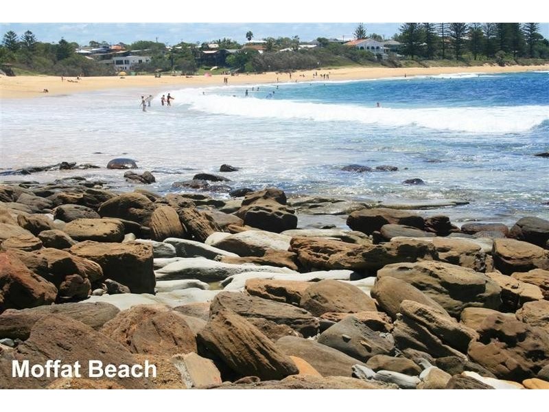 27 Roderick Street, Moffat Beach QLD 4551