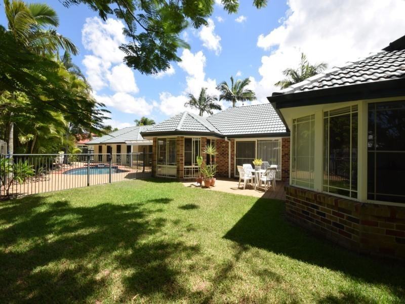 1 Rosea Court, Currimundi QLD 4551