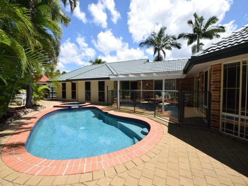 1 Rosea Court, Currimundi QLD 4551