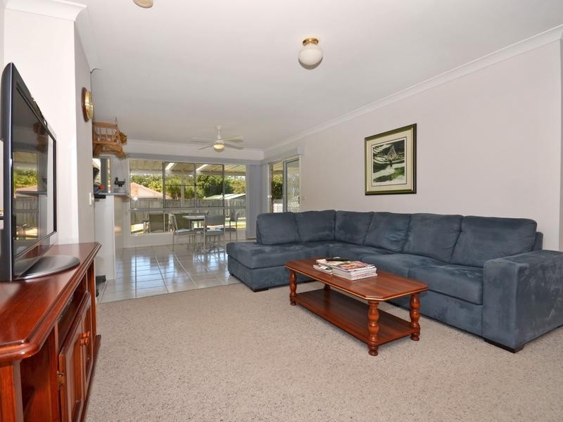 1A Rosegum Street, Little Mountain QLD 4551