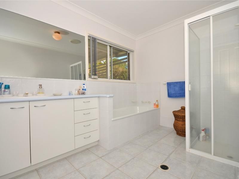 1A Rosegum Street, Little Mountain QLD 4551