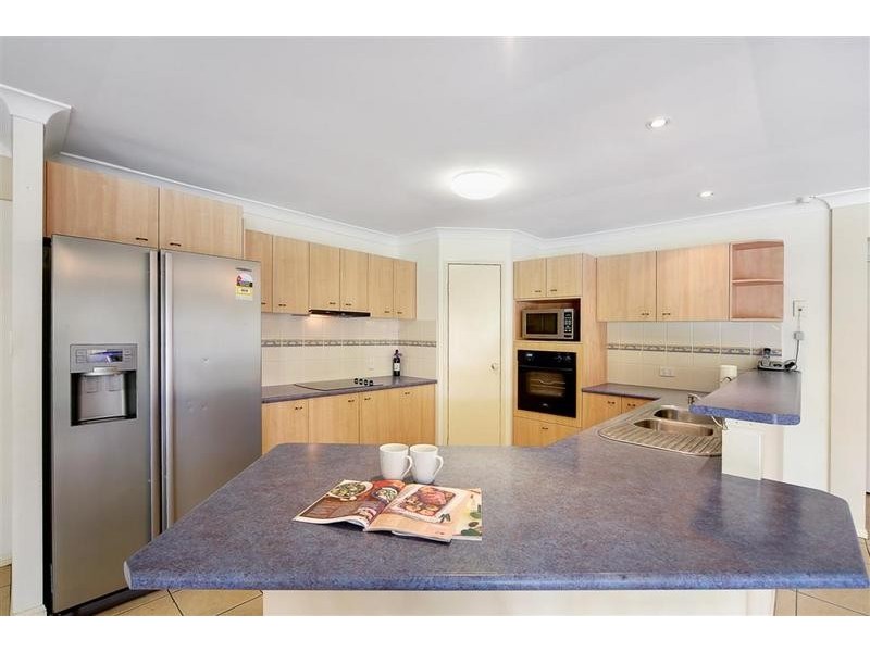 16 Rosslare Street, Caloundra West QLD 4551