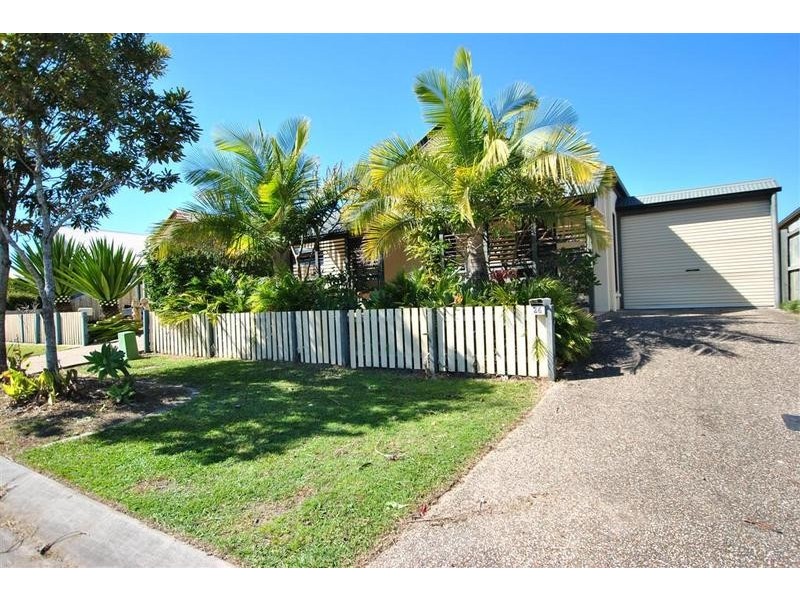 26 Rosslare Street, Caloundra West QLD 4551