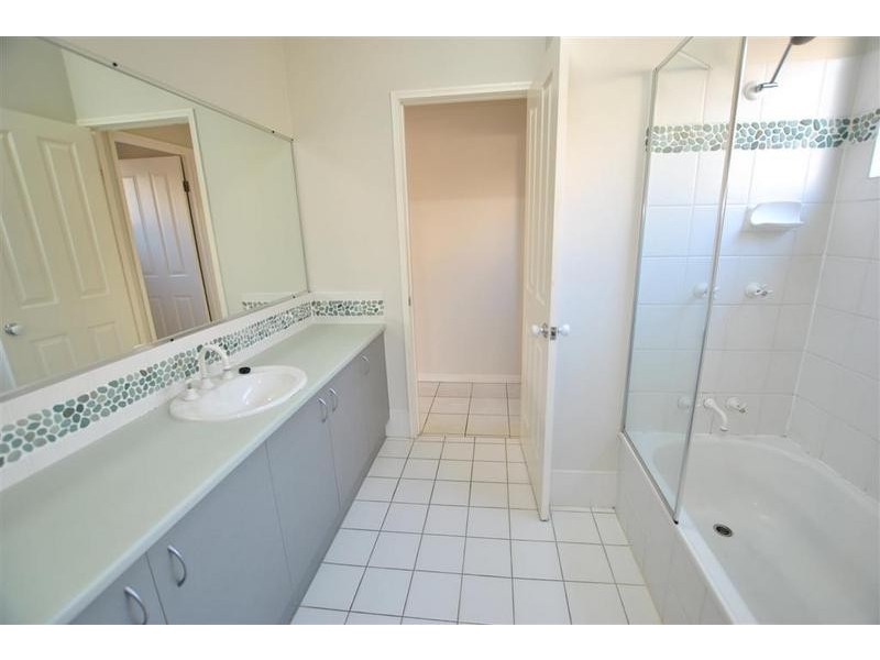 26 Rosslare Street, Caloundra West QLD 4551