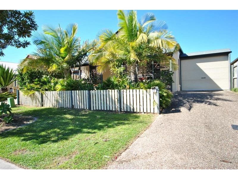 26 Rosslare Street, Caloundra West QLD 4551