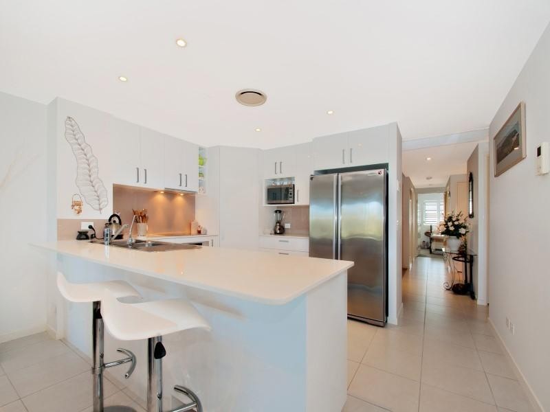 6/ 1 Esplanade, Golden Beach QLD 4551