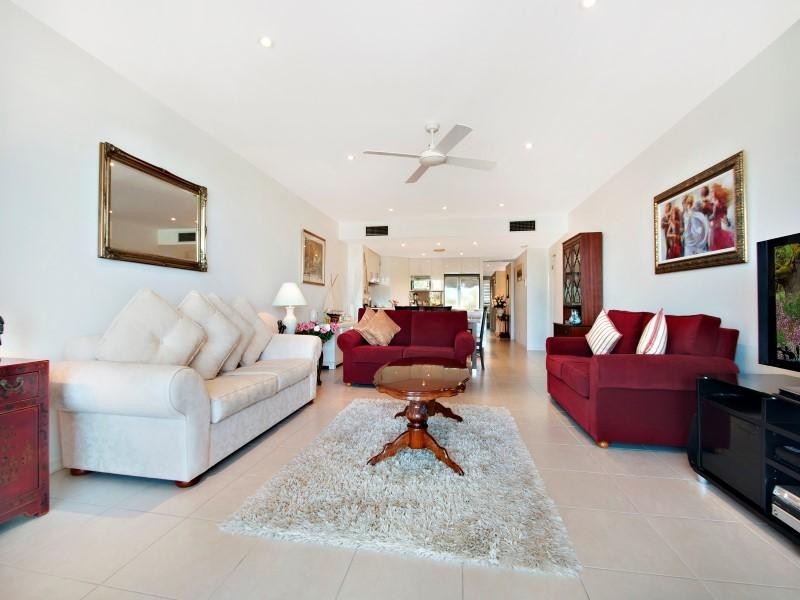 6/ 1 Esplanade, Golden Beach QLD 4551