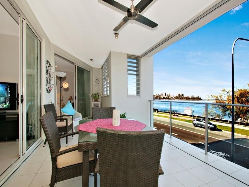 6/ 1 Esplanade, Golden Beach QLD 4551