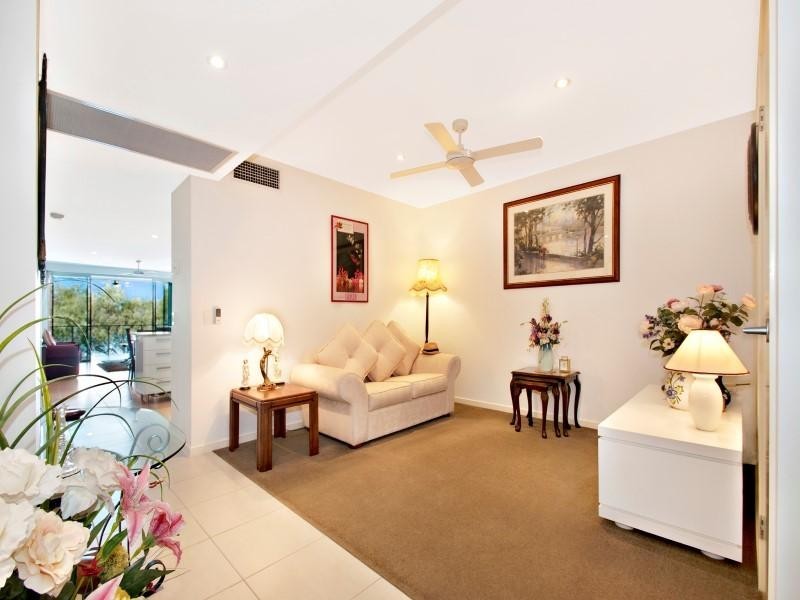 6/ 1 Esplanade, Golden Beach QLD 4551
