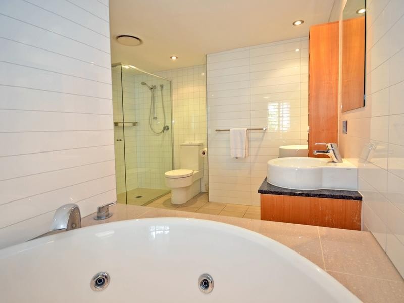 215/ 10 Leeding Terrace, Caloundra QLD 4551