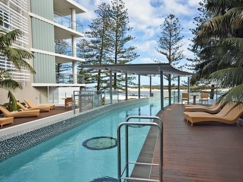 215/ 10 Leeding Terrace, Caloundra QLD 4551