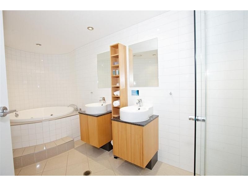 217/ 10 Leeding Terrace, Caloundra QLD 4551