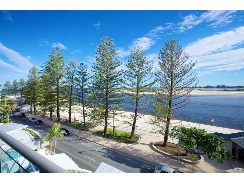 10 Leeding Terrace, Caloundra QLD 4551