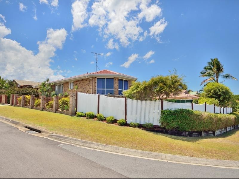 1 Ruskin Place, Aroona QLD 4551