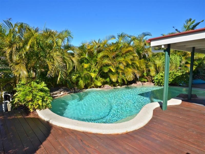 9 Ruskin Place, Aroona QLD 4551