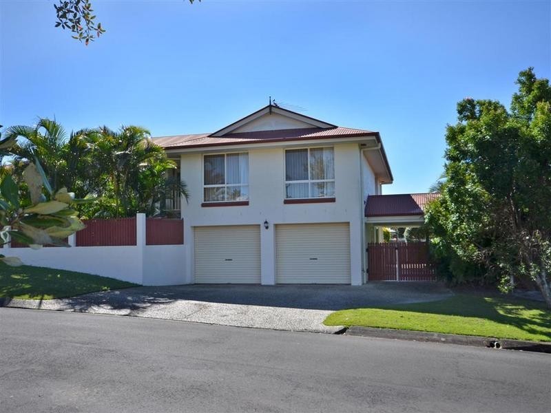 9 Ruskin Place, Aroona QLD 4551