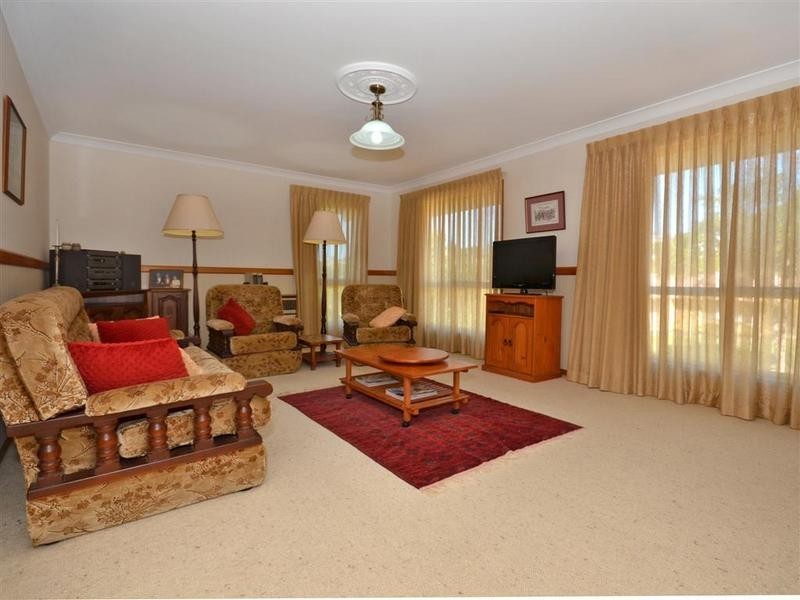 9 Ruskin Place, Aroona QLD 4551