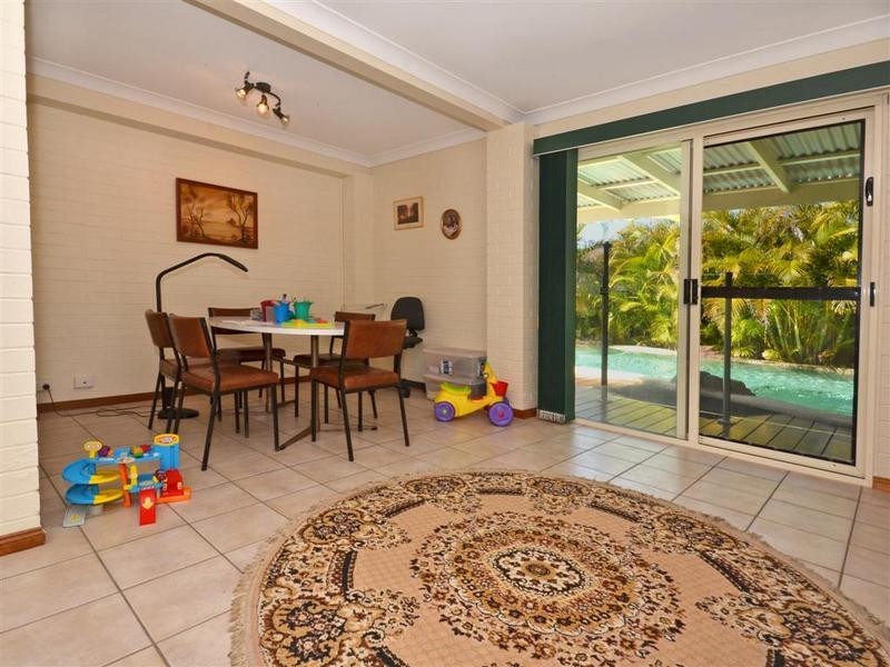 9 Ruskin Place, Aroona QLD 4551