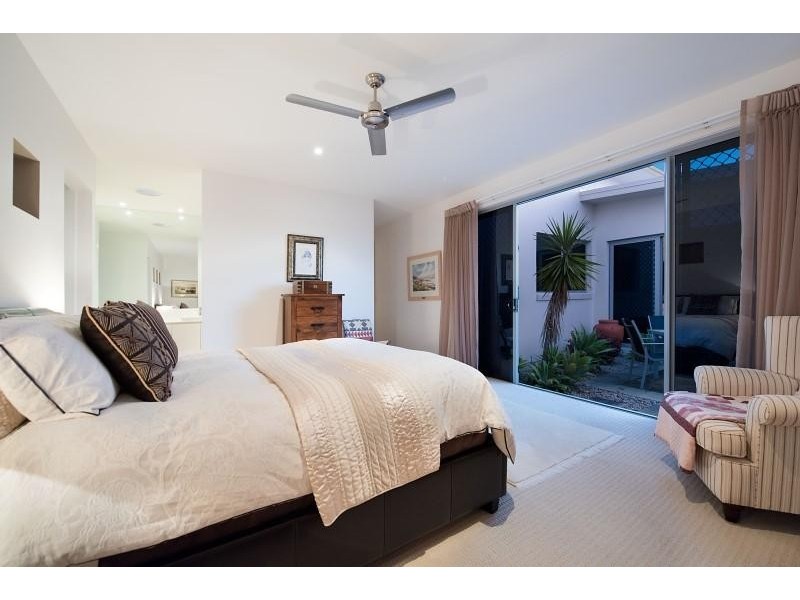 15 Rutherford Place, Pelican Waters QLD 4551