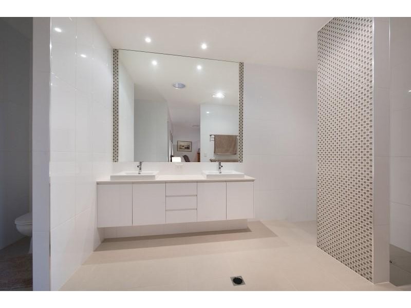 15 Rutherford Place, Pelican Waters QLD 4551