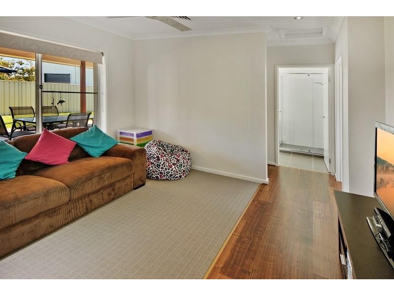 5 Rutherford Place, Pelican Waters QLD 4551