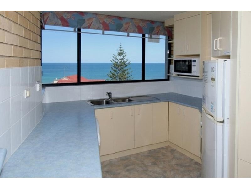 10/ 28 Mahia Terrace, Kings Beach QLD 4551