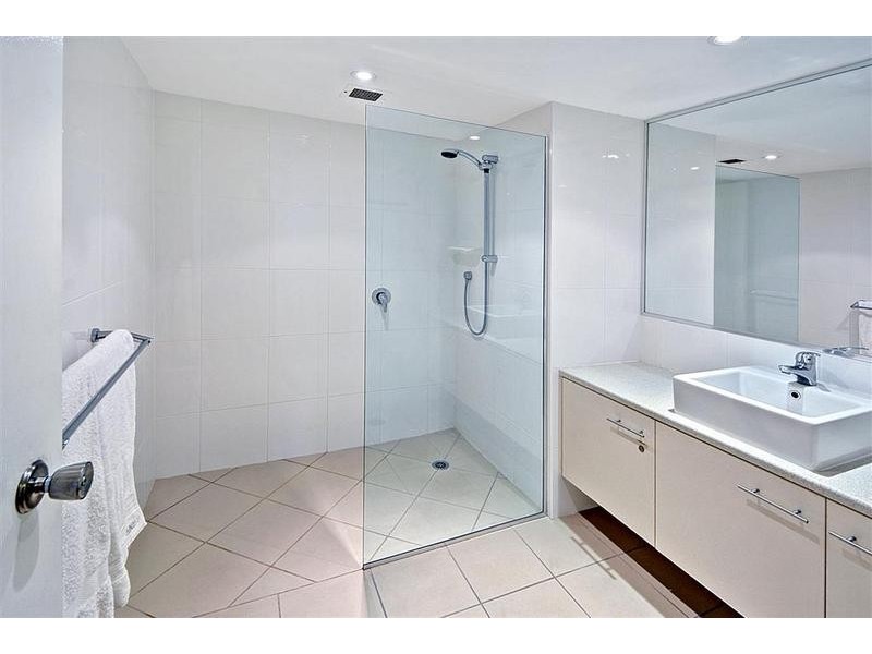 5/ 28 Mahia Terrace, Kings Beach QLD 4551