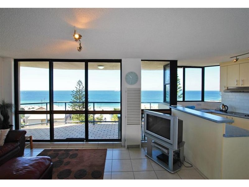 11/ 28 Mahia Terrace, Kings Beach QLD 4551