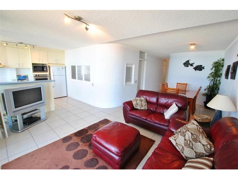 11/ 28 Mahia Terrace, Kings Beach QLD 4551