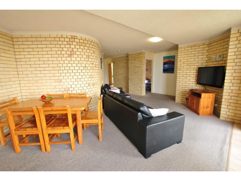 4/ 28 Mahia Terrace, Kings Beach QLD 4551