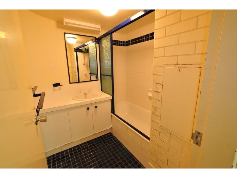 4/ 28 Mahia Terrace, Kings Beach QLD 4551