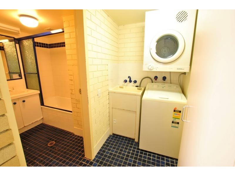 4/ 28 Mahia Terrace, Kings Beach QLD 4551