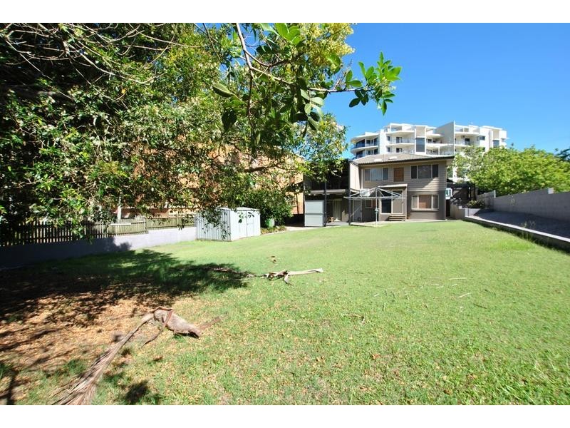 15 Saltair Street, Kings Beach QLD 4551