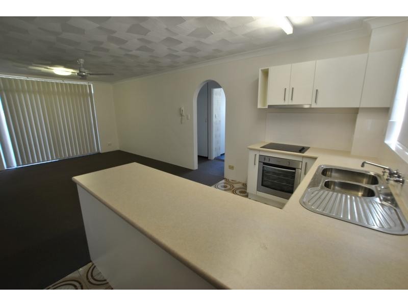 1/ 19 Saltair Street, Kings Beach QLD 4551
