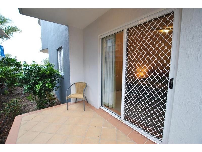 4/ 8 Esplanade, Golden Beach QLD 4551
