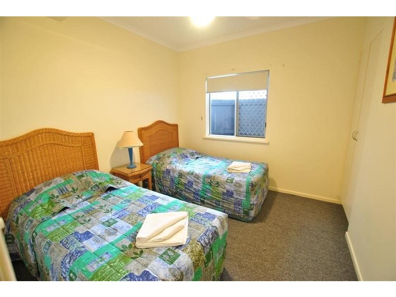 4/ 8 Esplanade, Golden Beach QLD 4551