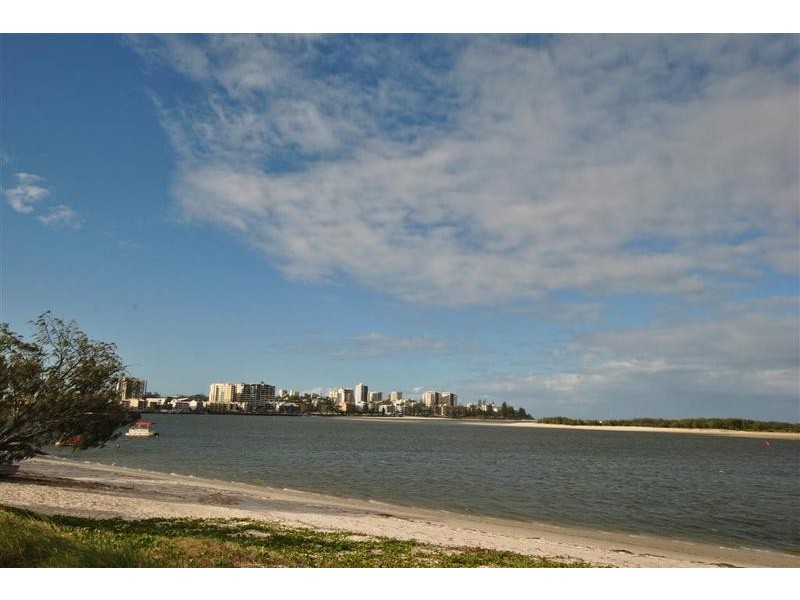 4/ 8 Esplanade, Golden Beach QLD 4551