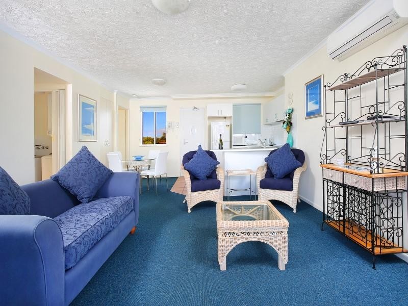 9/ 8 Esplanade, Golden Beach QLD 4551