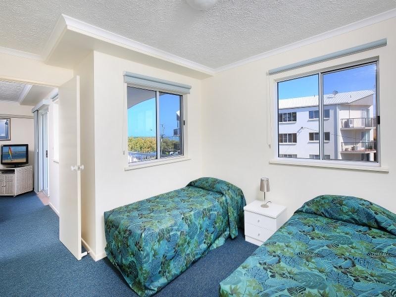 9/ 8 Esplanade, Golden Beach QLD 4551