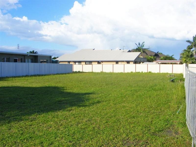 18 Scartree Street, Pelican Waters QLD 4551