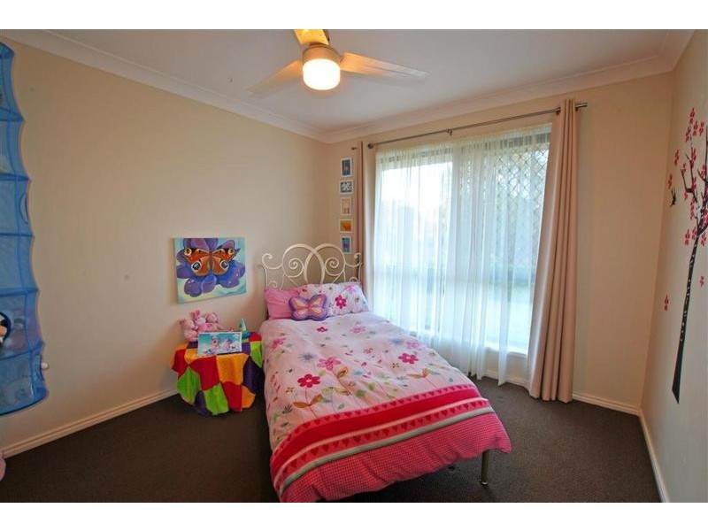 5 Scartree Street, Pelican Waters QLD 4551