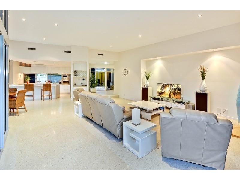 20 Scartree Street, Pelican Waters QLD 4551