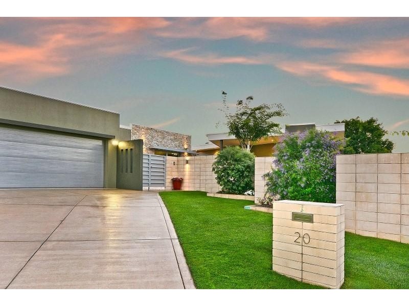 20 Scartree Street, Pelican Waters QLD 4551