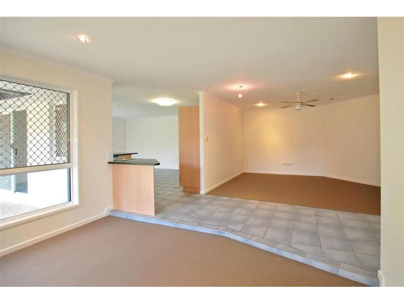 8 Scowcroft Place, Currimundi QLD 4551