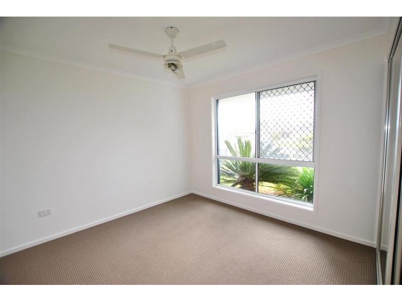 8 Scowcroft Place, Currimundi QLD 4551