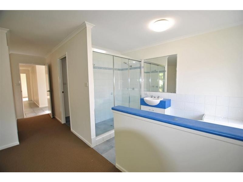 8 Scowcroft Place, Currimundi QLD 4551